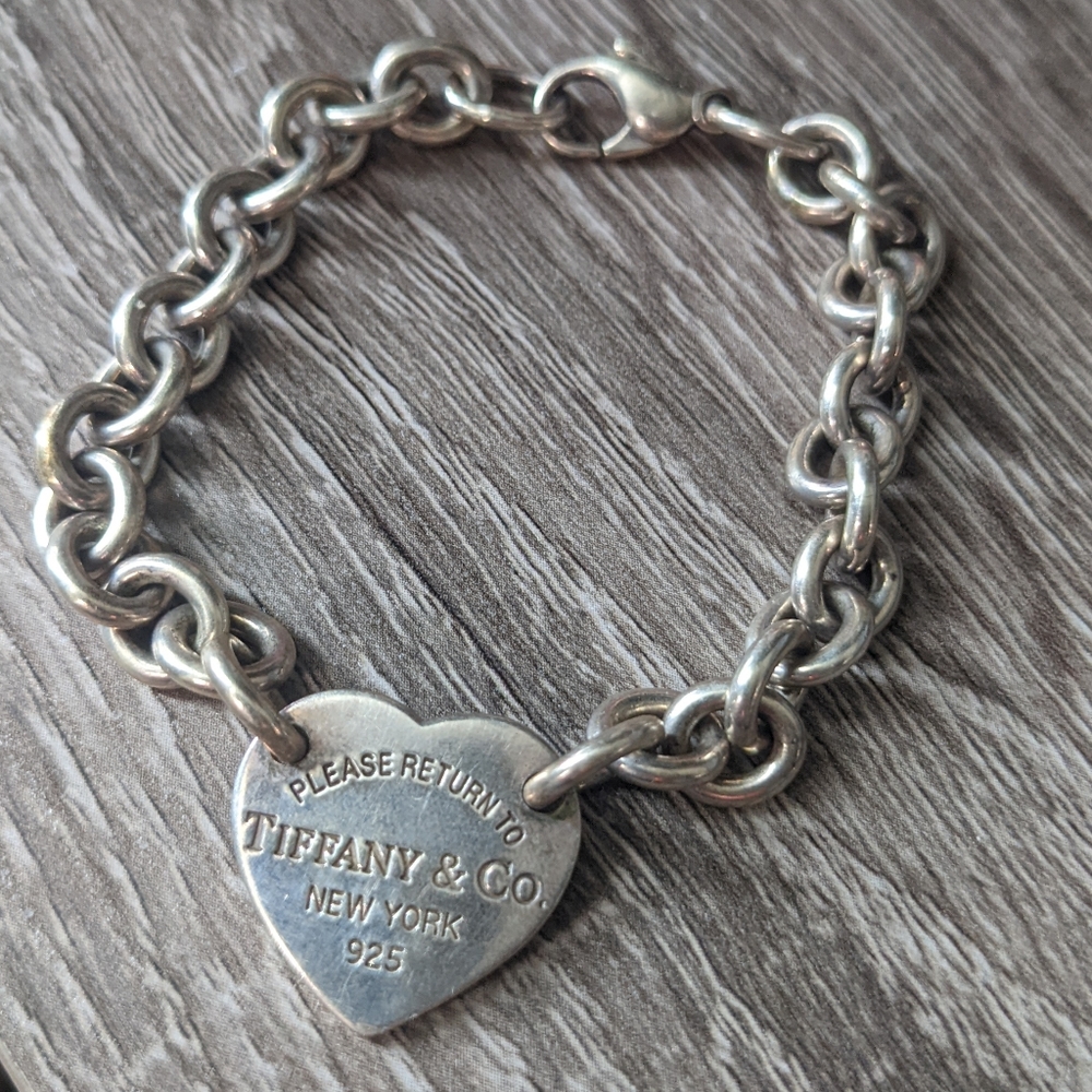 Tiffany & Co. Heart link bracelet